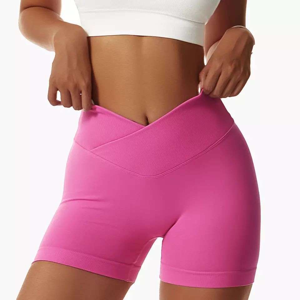 V-cut legging shorts